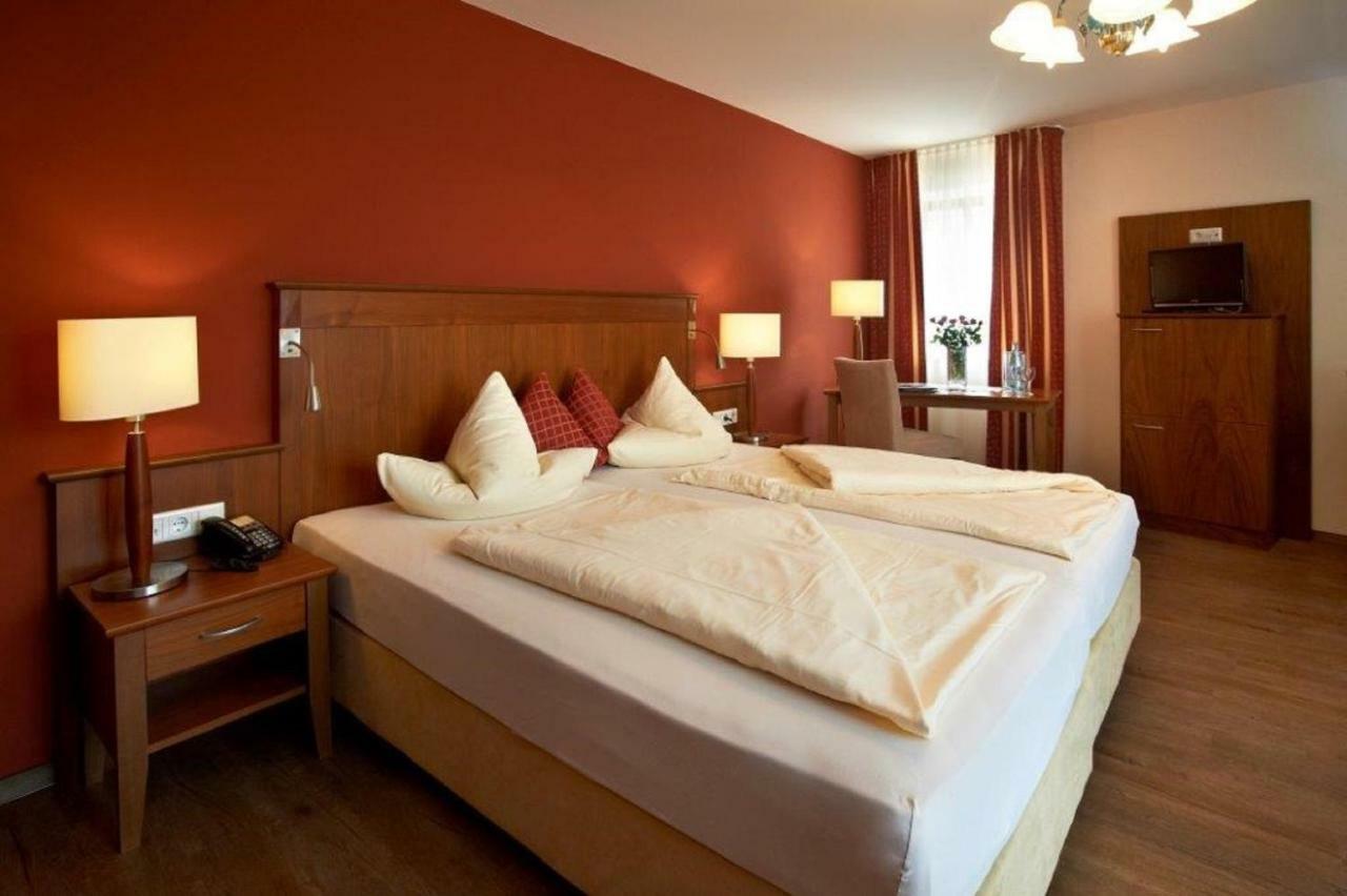 Hotelgasthof zur Sonne Bad Gögging Exterior foto